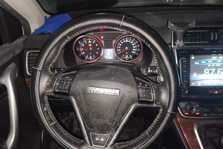 Used Haval H6 2015 Revised Version Sport Edition 1.5T Manual Transmission Two-Wheel Drive Elite Grade Steering Wheel
