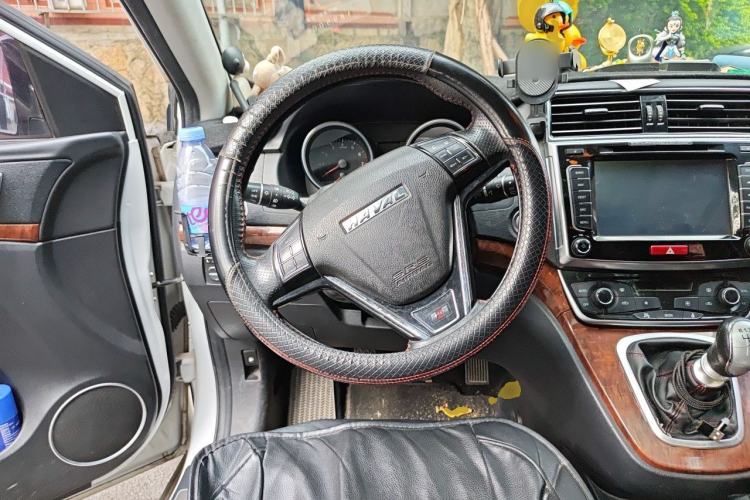 Used Haval H6 2015 Sport Edition 1.5T Manual Two-Wheel Drive Elite Model Steering Wheel