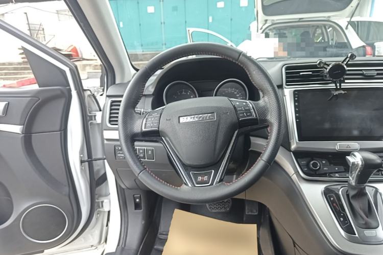 Used Haval H6 2015 Sport Edition 1.5T Automatic Two-Wheel Drive Luxury Model Steering Wheel