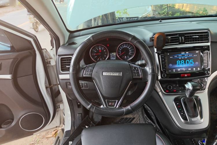 Used Haval H6 2015 Sport Edition 1.5T Automatic Two-Wheel Drive Luxury Model Steering Wheel