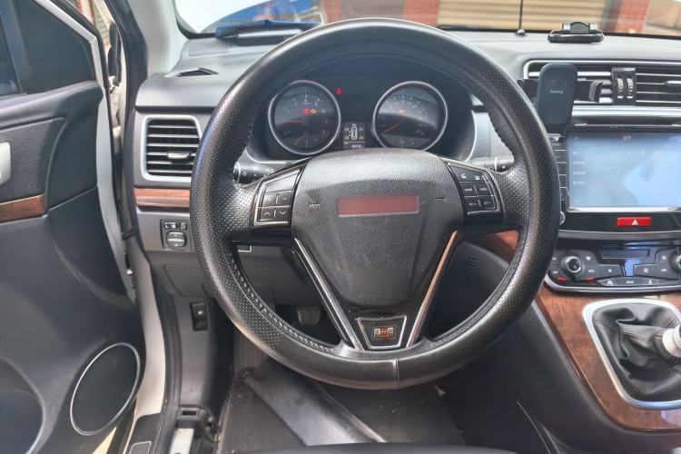 Used Haval H6 2015 Sport Edition 1.5T Manual Two-Wheel Drive Elite Model Steering Wheel