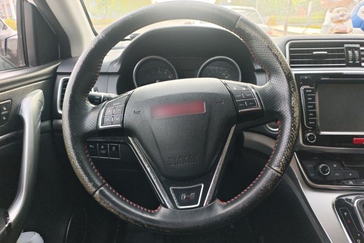 Used Haval H6 2015 Sport Edition 1.5T Automatic Two-Wheel Drive Luxury Model Steering Wheel