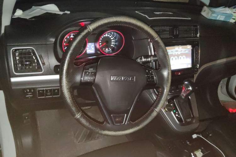 Used Haval H6 2015 Sport Edition 1.5T Automatic Two-Wheel Drive Luxury Model Steering Wheel