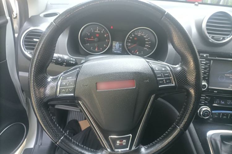 Used Haval H6 2015 Upgraded Model 1.5T Manual Two-Wheel Drive Elite Version Steering Wheel