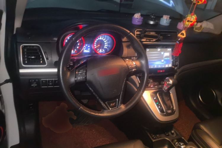 Used Haval H6 2015 Sport Edition 1.5T Automatic Two-Wheel Drive Luxury Model Steering Wheel