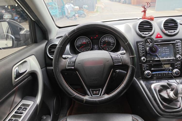 Used Haval H6 2015 Upgraded Model 1.5T Manual Two-Wheel Drive Elite Version Steering Wheel