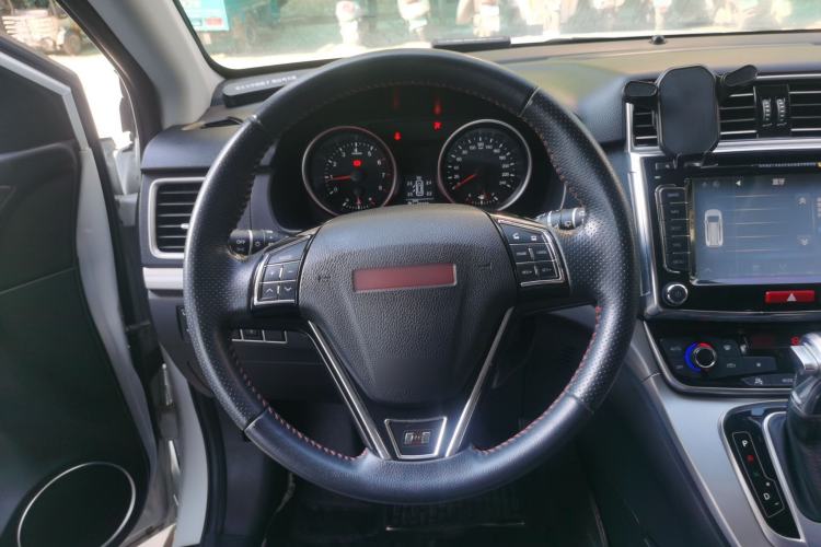 Used Haval H6 2015 Sport Edition 1.5T Automatic Two-Wheel Drive Luxury Model Steering Wheel