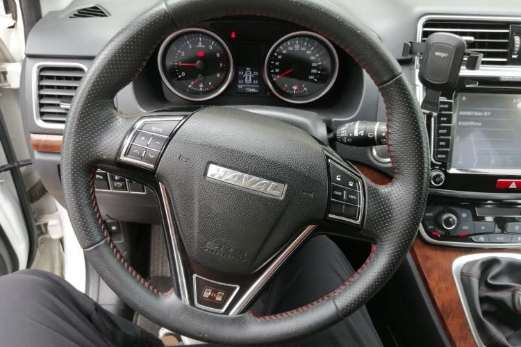 Used Haval H6 2015 Revised Version Sport Edition 1.5T Manual Transmission Two-Wheel Drive Elite Grade Steering Wheel