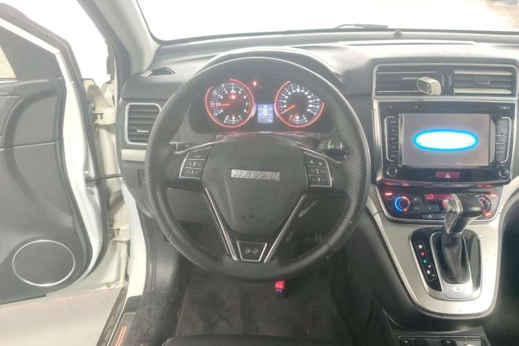 Used Haval H6 2015 Sport Edition 1.5T Automatic Two-Wheel Drive Luxury Model Steering Wheel