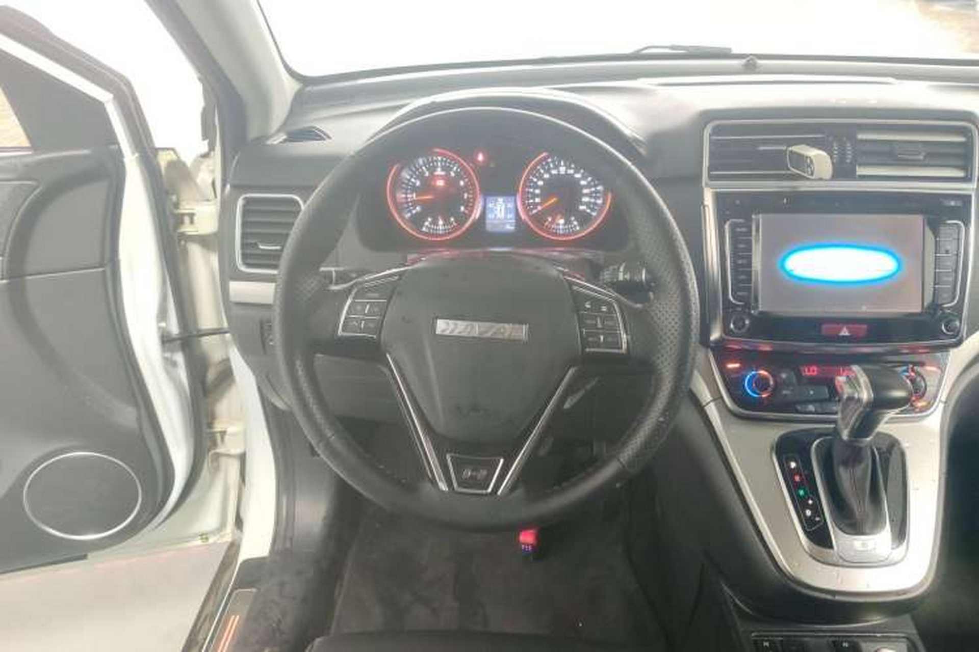 Used Haval H6 2015 Sport Edition 1.5T Automatic Two-Wheel Drive Luxury Model Steering Wheel