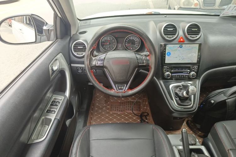 Used Haval H6 2015 Upgraded Model 1.5T Manual Two-Wheel Drive Elite Version Steering Wheel