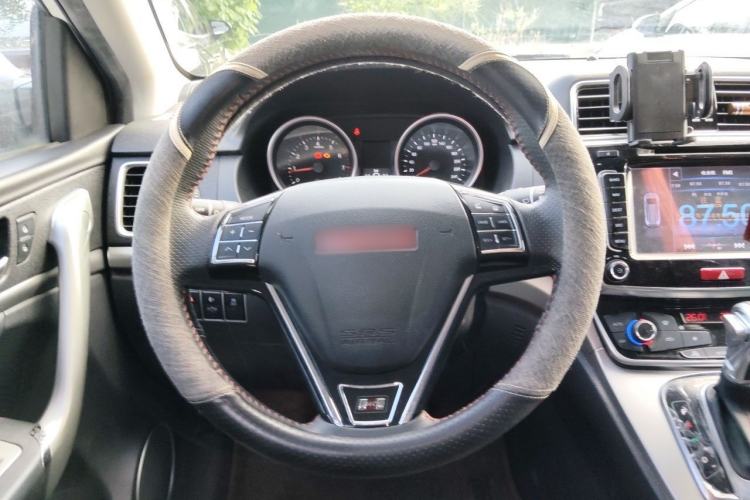 Used Haval H6 2015 Sport Edition 1.5T Automatic Two-Wheel Drive Luxury Model Steering Wheel