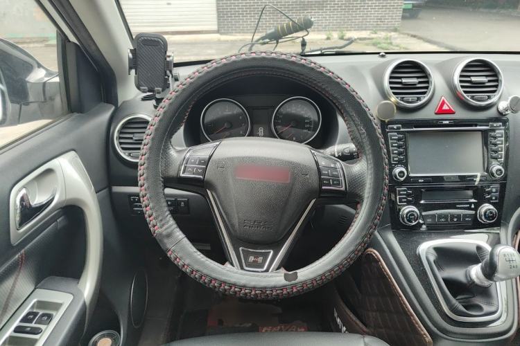 Used Haval H6 2015 Upgraded Model 1.5T Manual Two-Wheel Drive Elite Version Steering Wheel