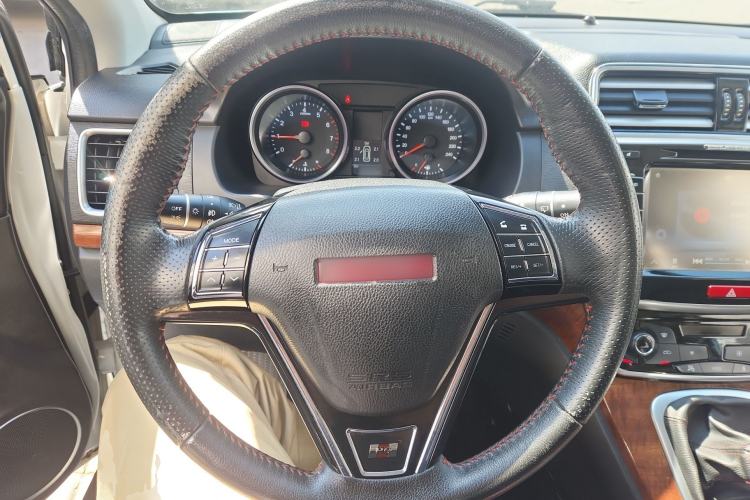 Used Haval H6 2015 Revised Version Sport Edition 1.5T Manual Transmission Two-Wheel Drive Elite Grade Steering Wheel