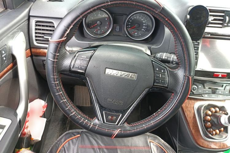 Used Haval H6 2015 Sport Edition 1.5T Manual Two-Wheel Drive Elite Model Steering Wheel