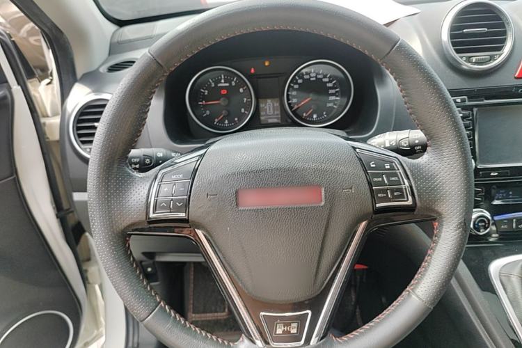 Used Haval H6 2015 Upgraded Model 1.5T Manual Two-Wheel Drive Elite Version Steering Wheel