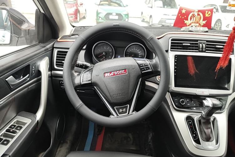 Used Haval H6 2015 Sport Edition 1.5T Automatic Two-Wheel Drive Luxury Model Steering Wheel