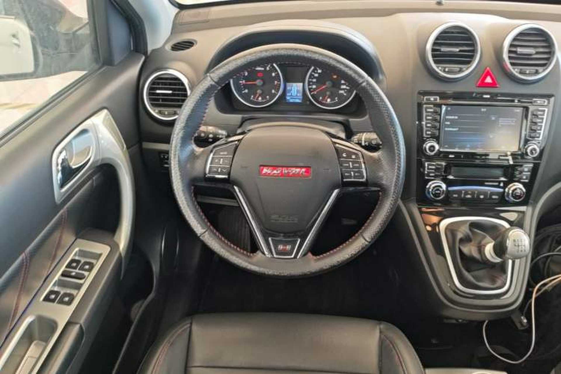 Used Haval H6 2015 Upgraded Model 1.5T Manual Two-Wheel Drive Elite Version Steering Wheel