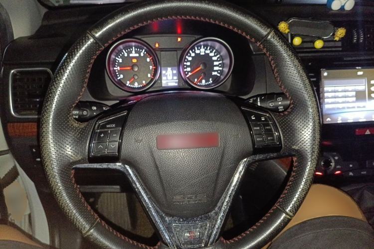 Used Haval H6 2015 Sport Edition 1.5T Manual Two-Wheel Drive Elite Model Steering Wheel