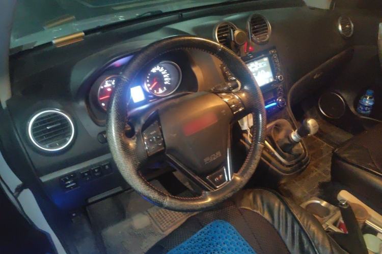 Used Haval H6 2015 Upgraded Model 1.5T Manual 4x4 Elite Version Steering Wheel