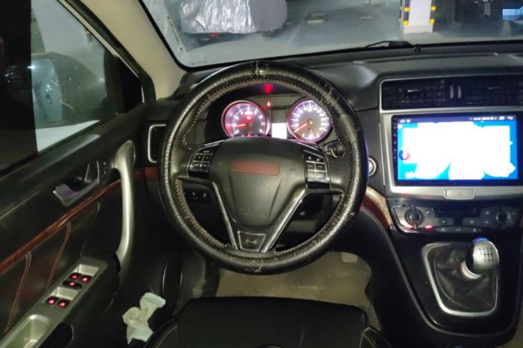 Used Haval H6 2015 Sport Edition 1.5T Manual Two-Wheel Drive Elite Model Steering Wheel