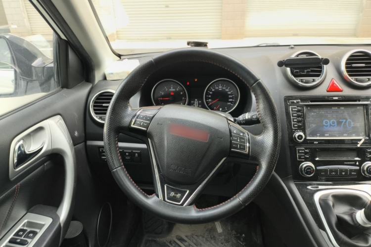 Used Haval H6 2015 Upgraded Model 1.5T Manual Two-Wheel Drive Elite Version Steering Wheel