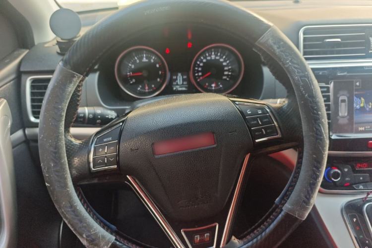 Used Haval H6 2015 Sport Edition 1.5T Automatic Two-Wheel Drive Luxury Model Steering Wheel