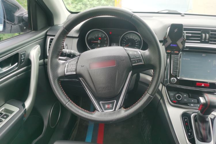 Used Haval H6 2015 Sport Edition 1.5T Automatic Two-Wheel Drive Luxury Model Steering Wheel