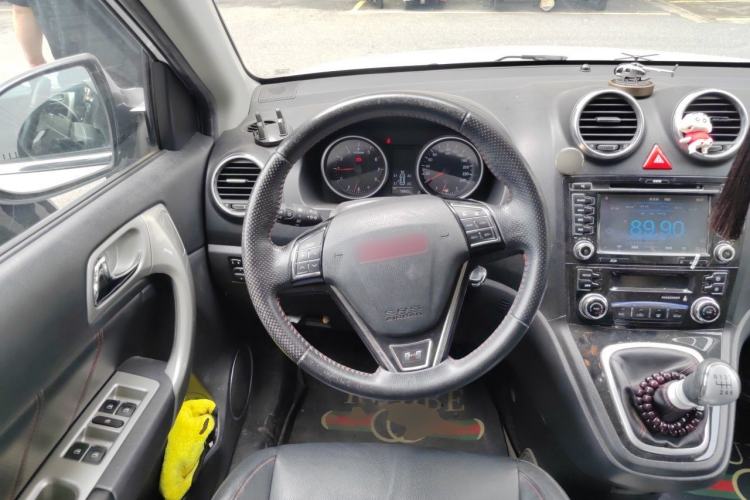 Used Haval H6 2015 Upgraded Model 1.5T Manual Two-Wheel Drive Elite Version Steering Wheel