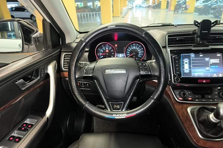 Used Haval H6 2015 Revised Version Sport Edition 1.5T Manual Transmission Two-Wheel Drive Elite Grade Steering Wheel