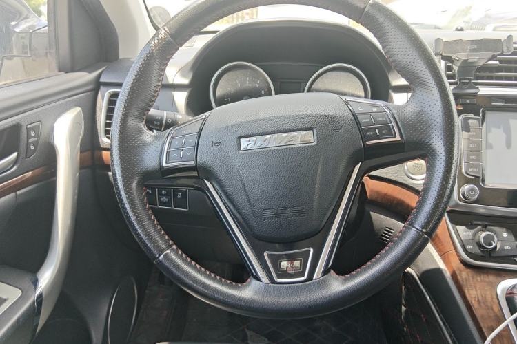 Used Haval H6 2015 Revised Version Sport Edition 1.5T Manual Transmission Two-Wheel Drive Elite Grade Steering Wheel