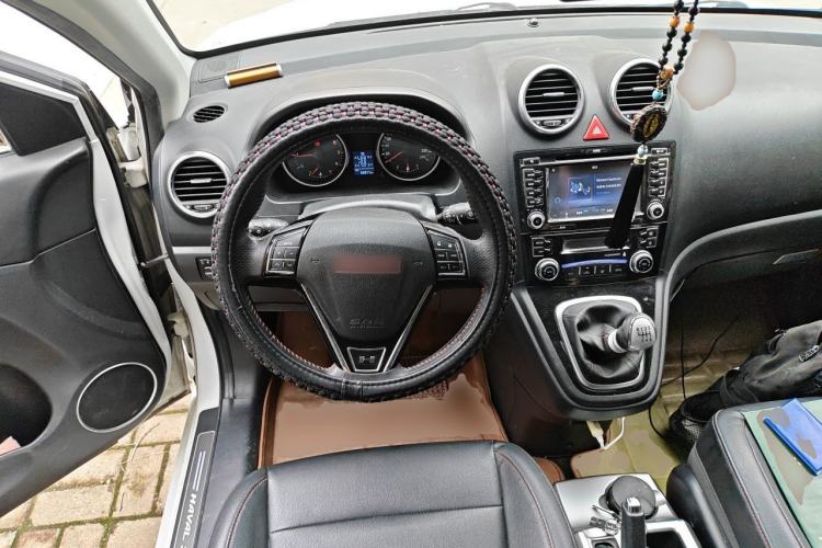 Used Haval H6 2015 Upgraded Model 1.5T Manual Two-Wheel Drive Elite Version Steering Wheel