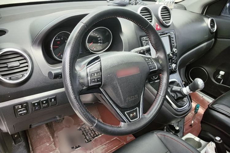 Used Haval H6 2015 Upgraded Model 1.5T Manual Two-Wheel Drive Elite Version Steering Wheel