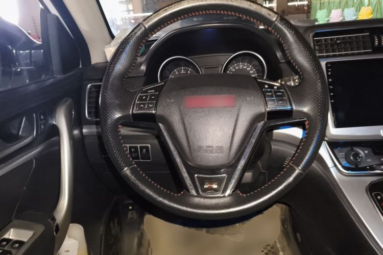 Used Haval H6 2015 Sport Edition 1.5T Automatic Two-Wheel Drive Luxury Model Steering Wheel