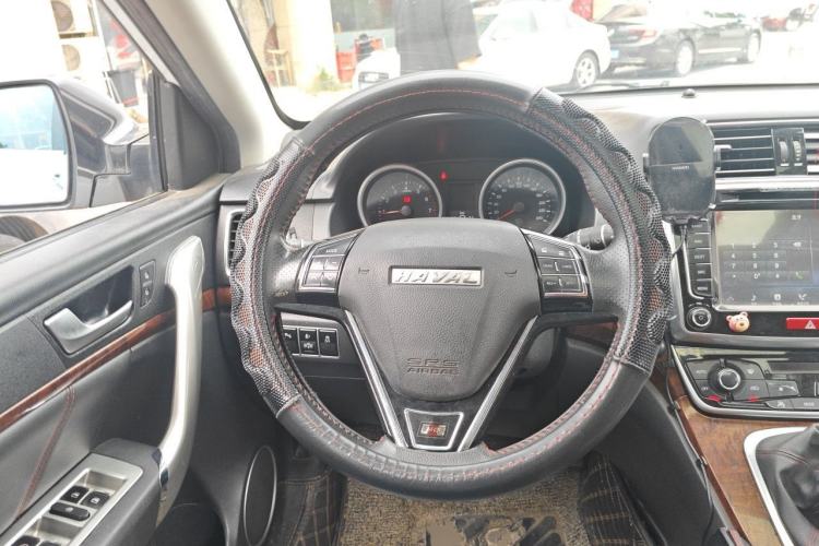 Used Haval H6 2015 Revised Version Sport Edition 1.5T Manual Transmission Two-Wheel Drive Elite Grade Steering Wheel
