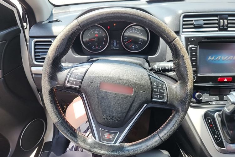 Used Haval H6 2015 Sport Edition 1.5T Automatic Two-Wheel Drive Luxury Model Steering Wheel