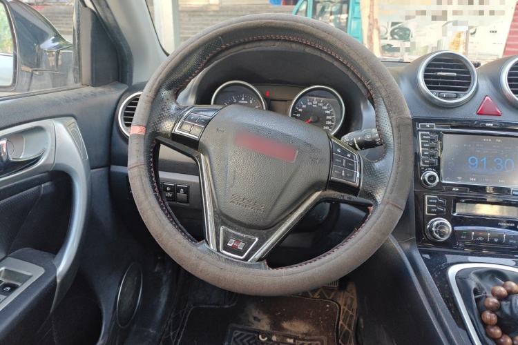 Used Haval H6 2015 Upgraded Model 1.5T Manual Two-Wheel Drive Elite Version Steering Wheel