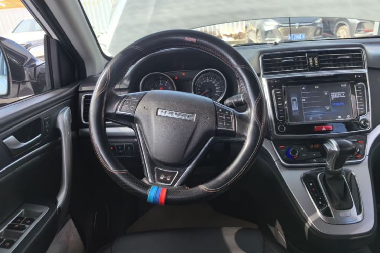 Used Haval H6 2015 Sport Edition 1.5T Automatic Two-Wheel Drive Luxury Model Steering Wheel