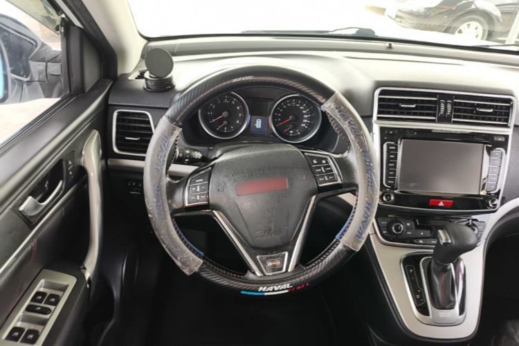 Used Haval H6 2015 Sport Edition 1.5T Automatic Two-Wheel Drive Luxury Model Steering Wheel
