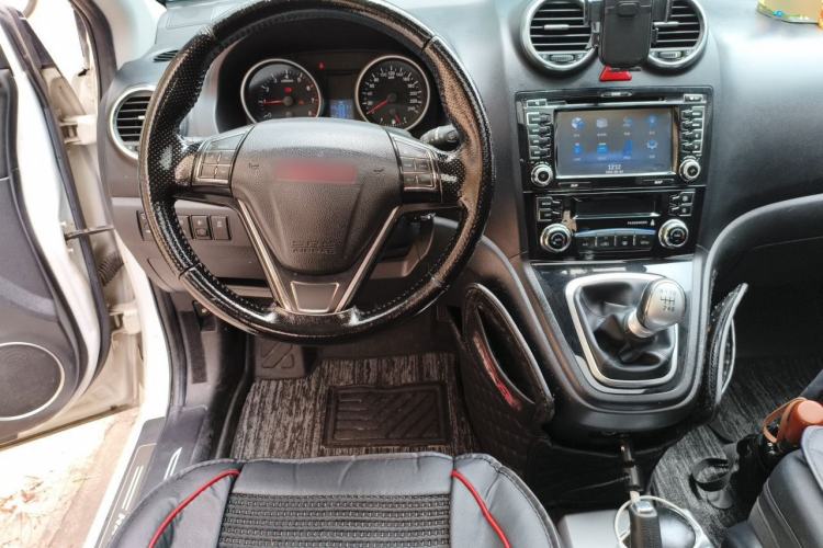 Used Haval H6 2015 Upgraded Model 1.5T Manual Two-Wheel Drive Elite Version Steering Wheel