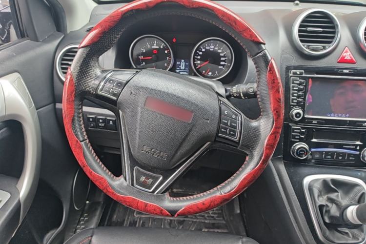 Used Haval H6 2015 Upgraded Model 1.5T Manual Two-Wheel Drive Elite Version Steering Wheel