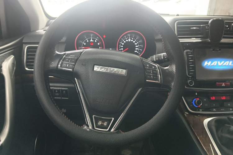 Used Haval H6 2015 Revised Version Sport Edition 1.5T Manual Transmission Two-Wheel Drive Elite Grade Steering Wheel