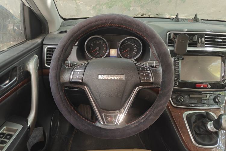 Used Haval H6 2015 Revised Version Sport Edition 1.5T Manual Transmission Two-Wheel Drive Elite Grade Steering Wheel