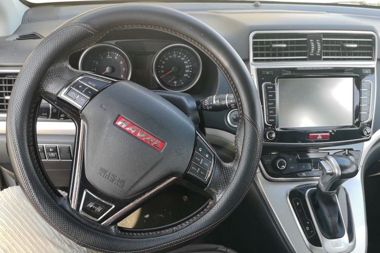 Used Haval H6 2015 Sport Edition 1.5T Automatic Two-Wheel Drive Luxury Model Steering Wheel