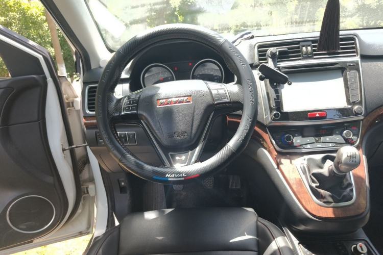 Used Haval H6 2015 Revised Version Sport Edition 1.5T Manual Transmission Two-Wheel Drive Elite Grade Steering Wheel