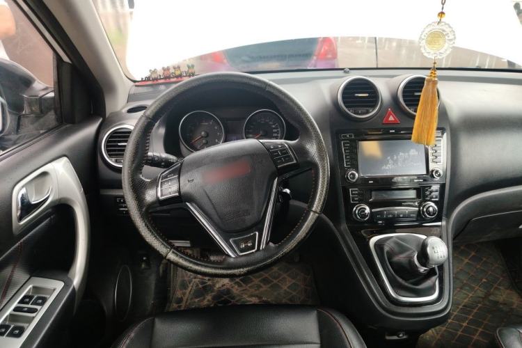 Used Haval H6 2015 Upgraded Model 1.5T Manual Two-Wheel Drive Elite Version Steering Wheel