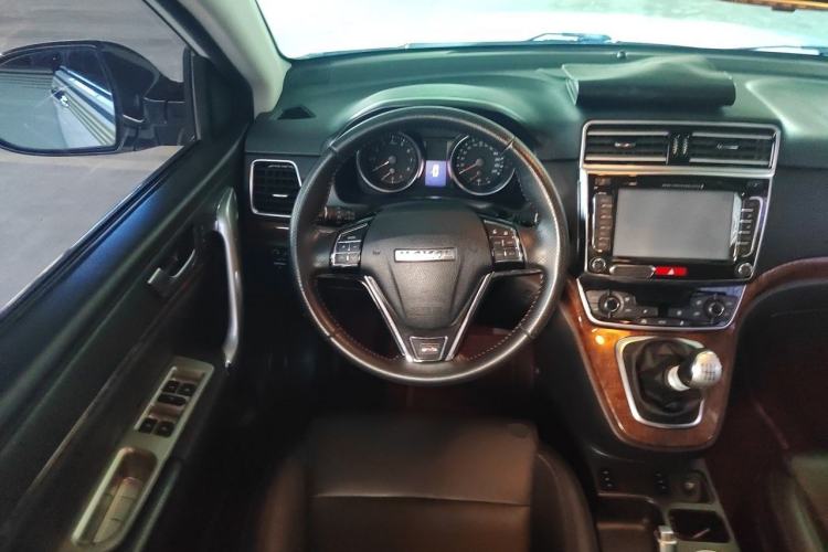 Used Haval H6 2015 Revised Version Sport Edition 1.5T Manual Transmission Two-Wheel Drive Elite Grade Steering Wheel