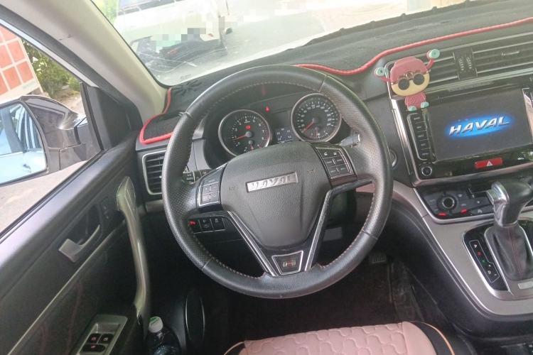 Used Haval H6 2015 Sport Edition 1.5T Automatic Two-Wheel Drive Luxury Model Steering Wheel