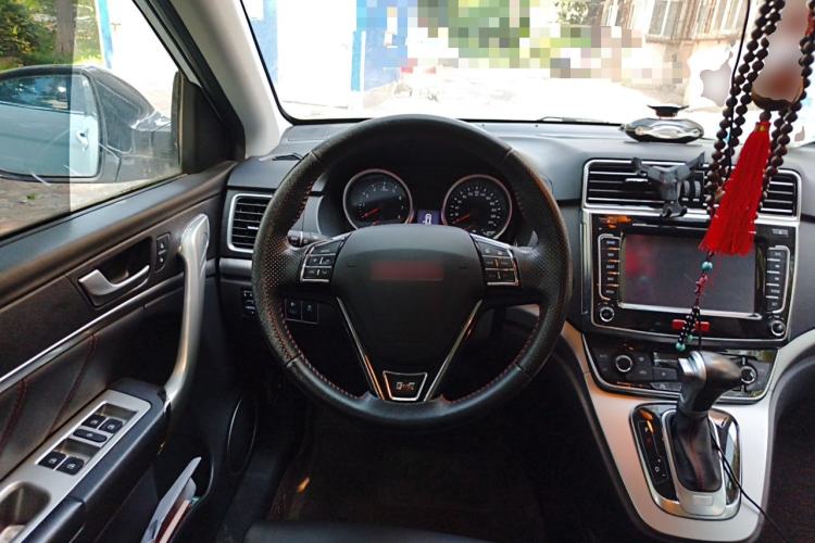 Used Haval H6 2015 Sport Edition 1.5T Automatic Two-Wheel Drive Luxury Model Steering Wheel