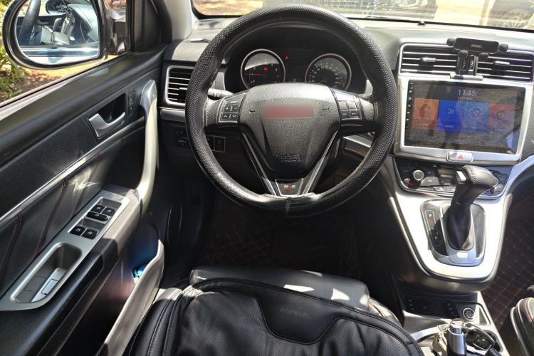 Used Haval H6 2015 Sport Edition 1.5T Automatic Two-Wheel Drive Luxury Model Steering Wheel